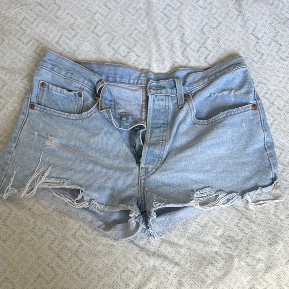 levi’s Women's Light Blue Distressed Denim Shorts